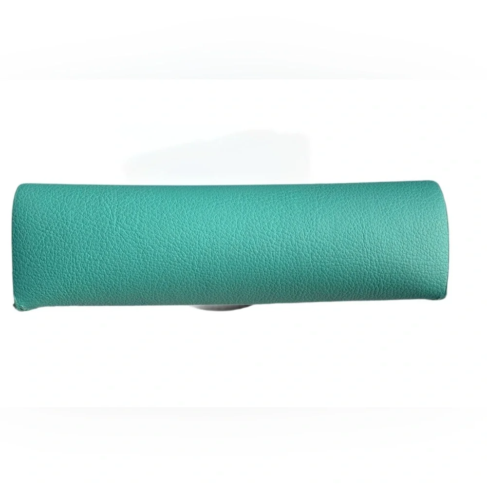 Tiffany Glasses Case Tiffany Blue Leather w cleaning cloth excellent condition